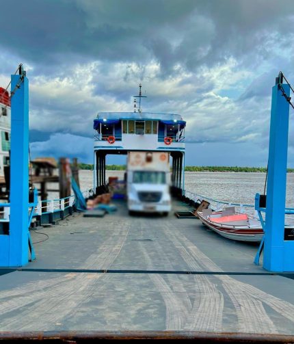 FERRY BOAT 37 X 8 X 1,60 220 TON.