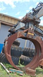 REACH STACKER KALMAR RTD1623 2000 40 TON.