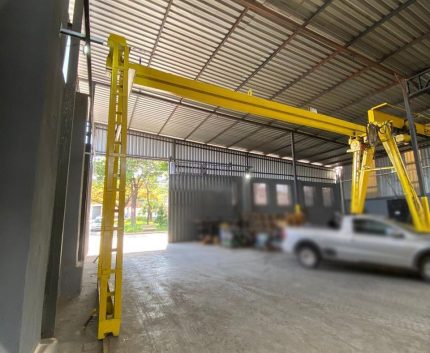 PÓRTICO ROLANTE 2 TON. – VÃO 9 M - ALTURA 4,7 M