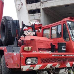 TADANO TG500E 1995 E 1996 50TON.