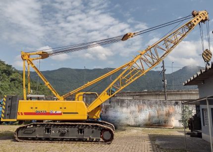 XCMG QUY 75 2013 75 ton.