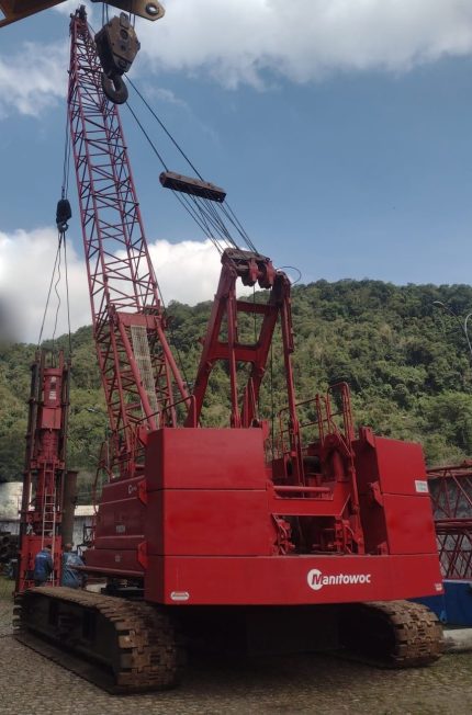 MANITOWOC 11000-1 2012 100 ton.