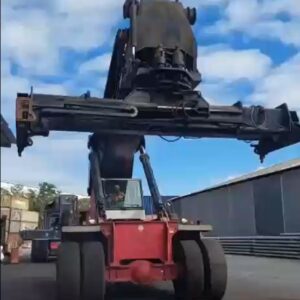 REACH STACKER FERRARI F427 2009 45 TON