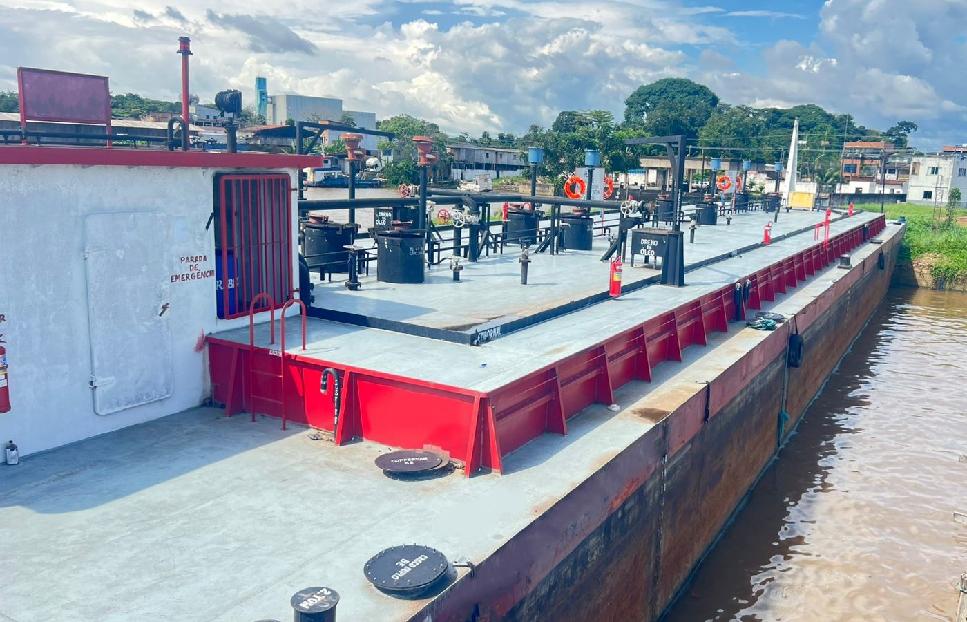 BALSA PETROLEIRA 1.850.000 LITROS 2007
