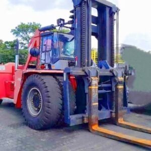 EMPILHADEIRA KALMAR DCF450-12 45 TON.
