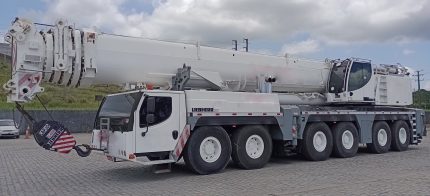 LIEBHERR LTM 1.350-6.1 2010 350 TON.